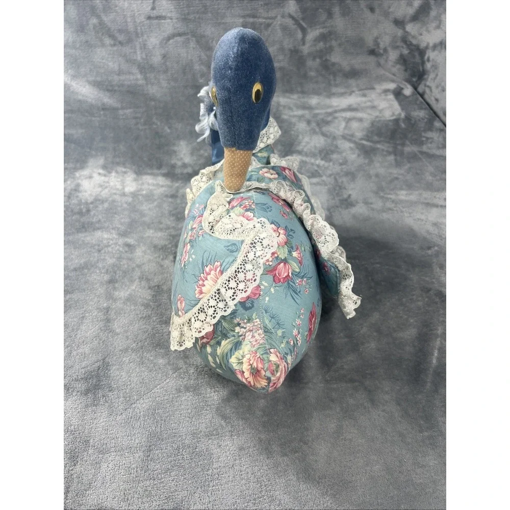 Vintage Country Goose Figurine Farmhouse Decor Stuffed Cottage‎ Blue Floral Lace